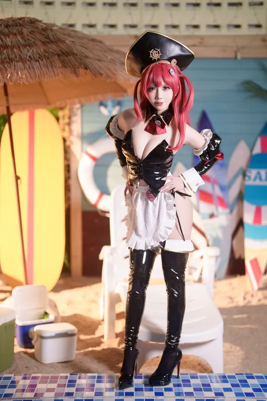 胜利女神:妮姬 马斯特 - 抱走莫子AA